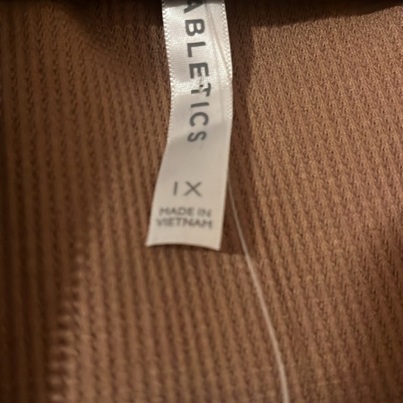 NWT Fabletics jacket - Picture 7 of 7